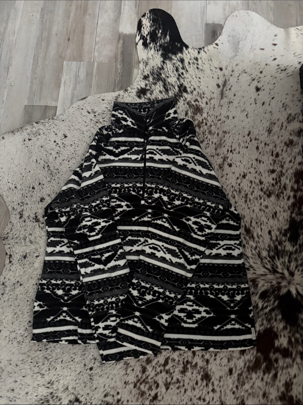Eddie Bauer Black & White Patterned Half-Zip Sweater